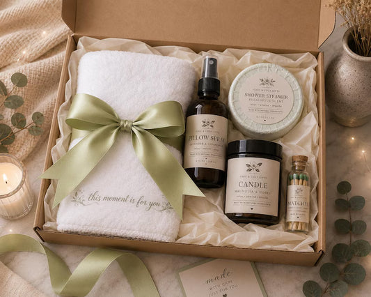 Spa Day Gift Box | Luxury Self Care Set | Sage Green Spa Basket | Relaxation Gift for Her | Birthday & Bridesmaid Gift